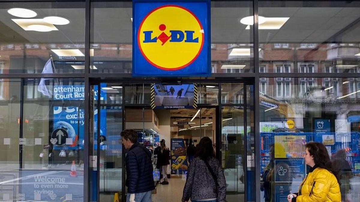 Lidl's new loyalty scheme less generous, shoppers say