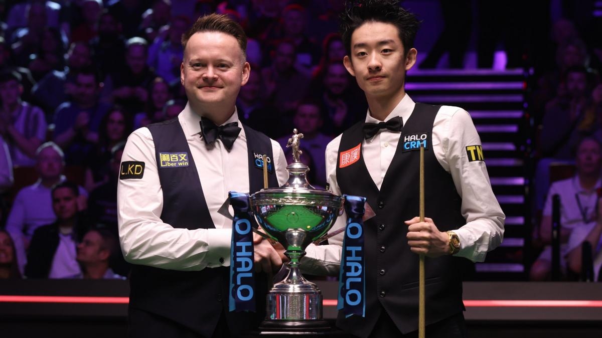 Murphy & Wu level in world final after spectator ejected for jumping barrier