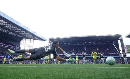 Richarlison heads Tottenham past weakened Aston Villa and out of drop zone - foto 2