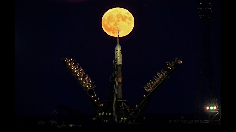 Brightest supermoon since 1948 - foto 5