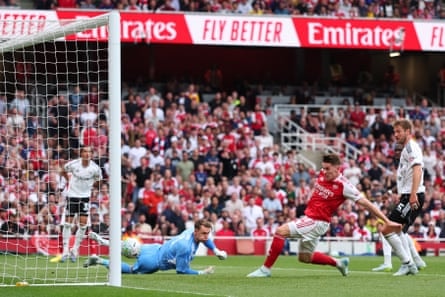 Gyökeres double fires Arsenal past Fulham to turn title pressure on Manchester City - foto 4